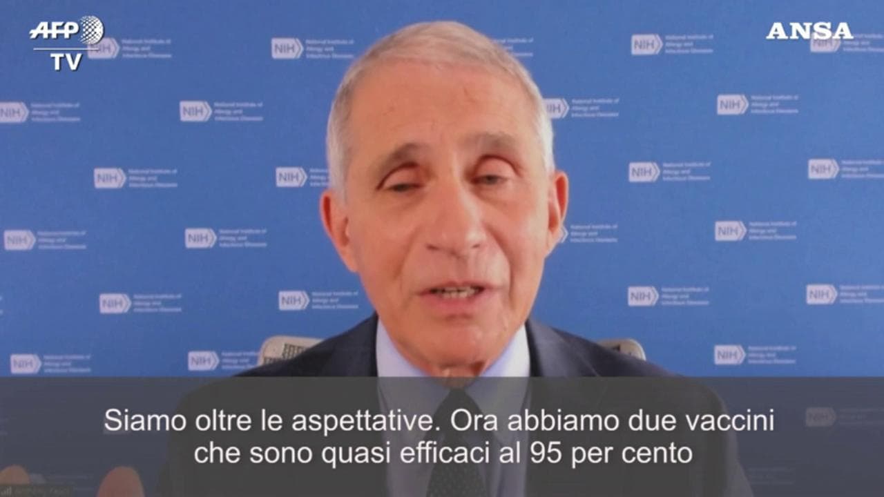 Covid, Fauci: "I due vaccini? Oltre le aspettative. Ora convinciamo le persone a vaccinarsi"