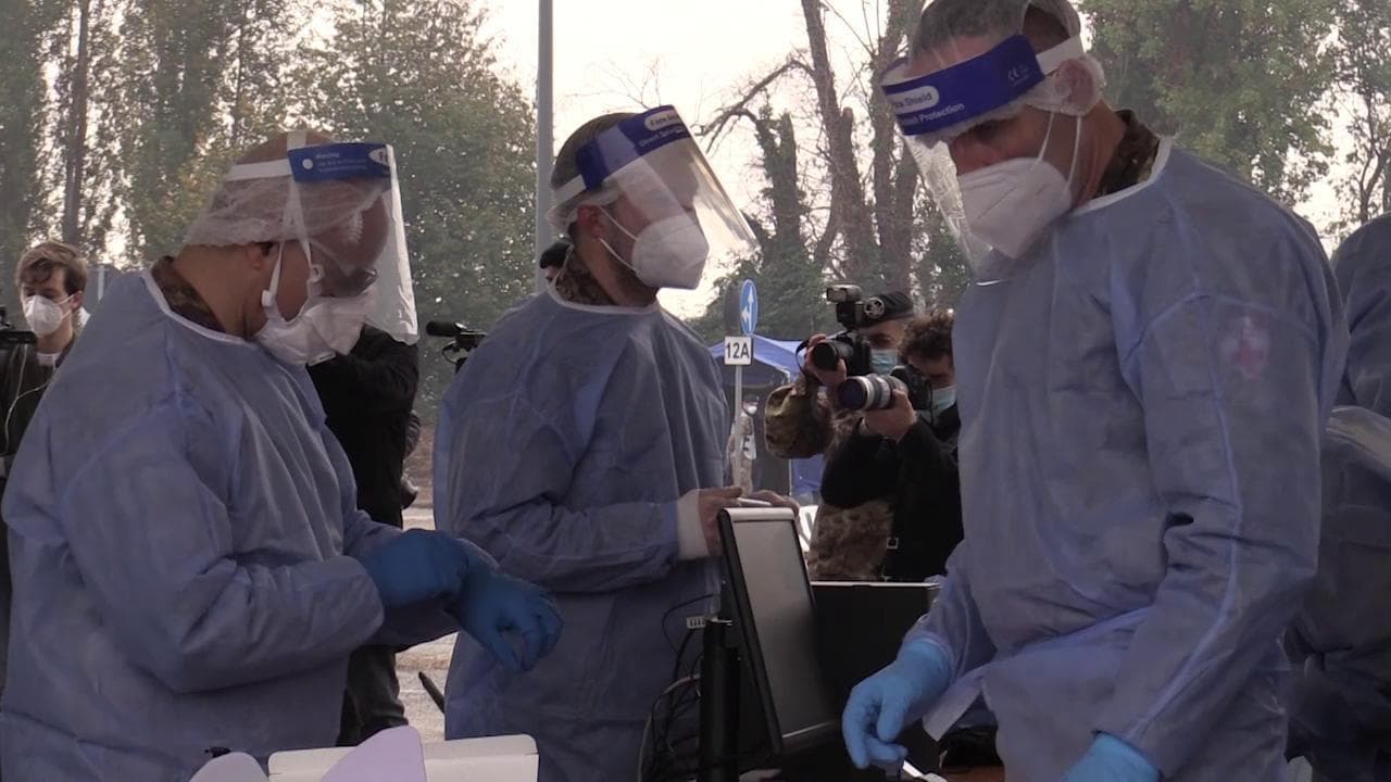 Coronavirus, il direttore di Ats Milano: "Rt sta scendendo, preoccupazione ora sono gli ospedali"