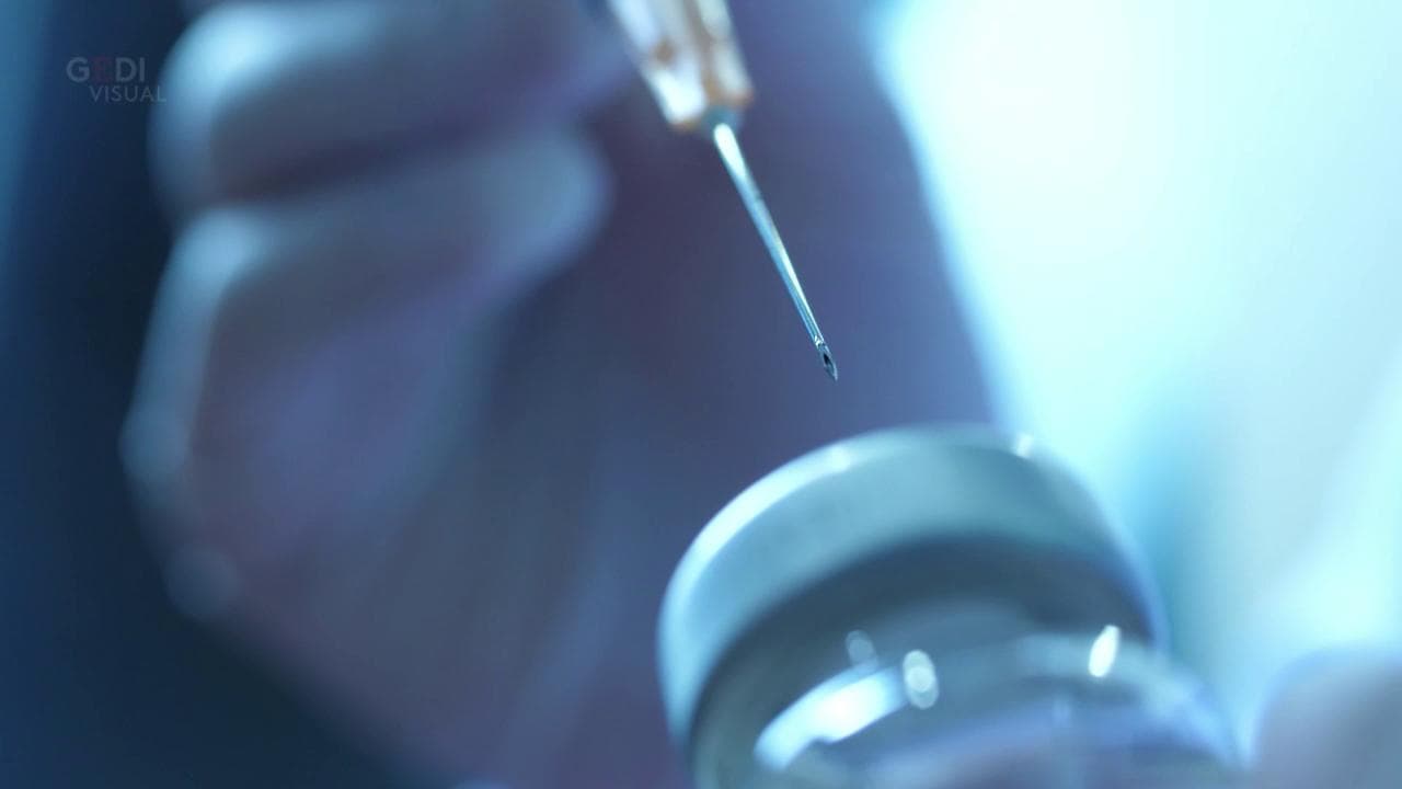Coronavirus, chi c'è dietro il vaccino della Pfizer: la storia di due scienziati di origini turche