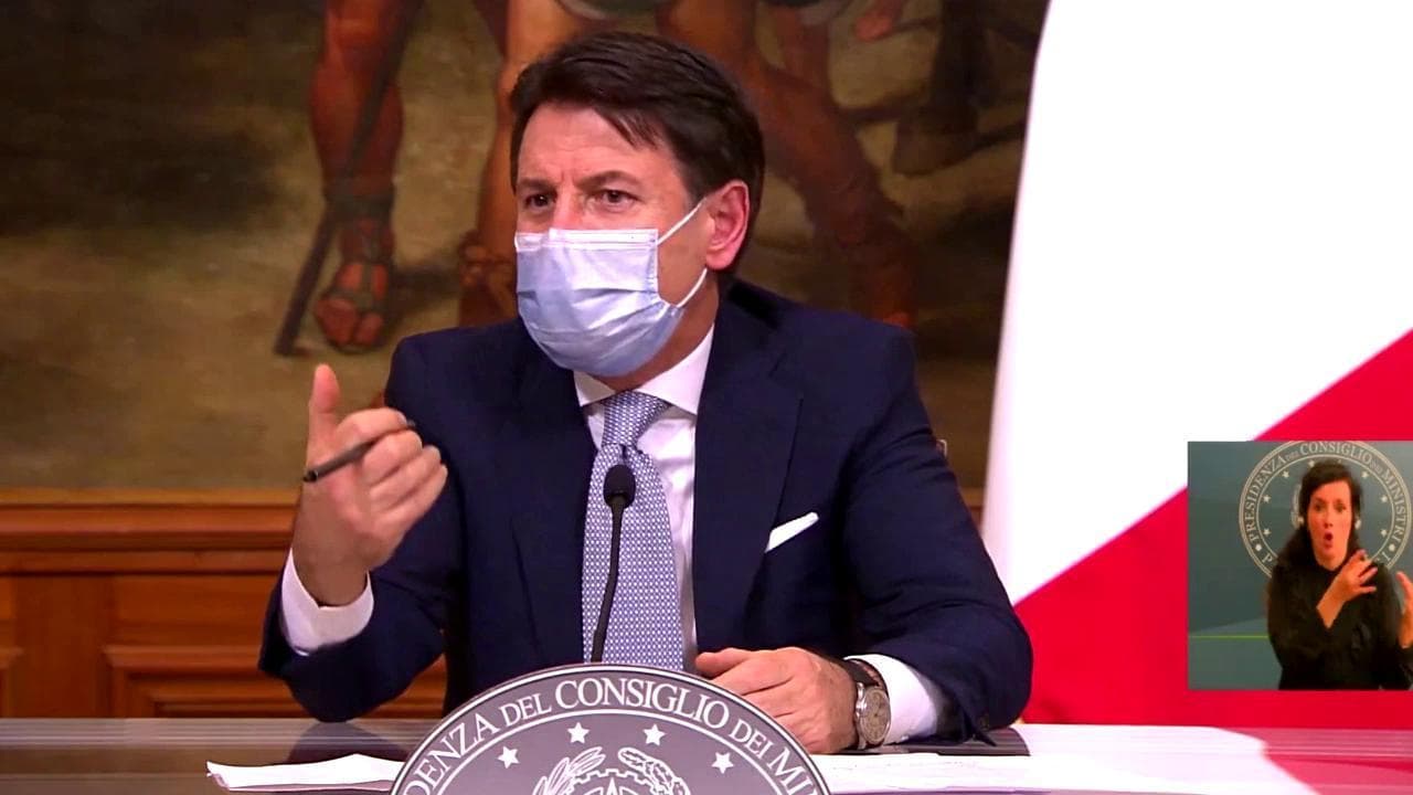 Nuovo Dpcm Covid, Conte: "A Natale no a veglioni, cene e balli ma più serenità economica"