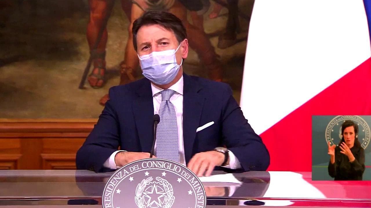 Nuovo Dpcm Covid, Conte: "Situazione critica, in una settimana casi raddoppiati. Dobbiamo intervenire"
