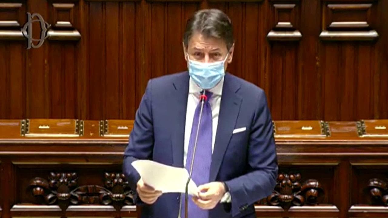 Dpcm, Conte: "Consapevoli della rabbia dei cittadini, ma la priorità è la difesa della salute"