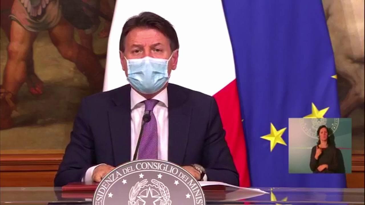 Coronavirus, Conte: "Rispettare le misure o si rischia un nuovo lockdown"
