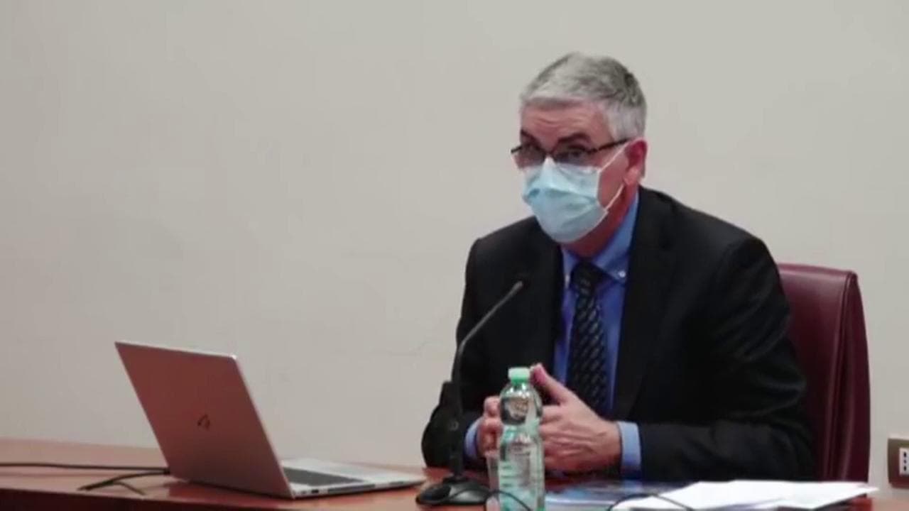 Covid, Brusaferro (ISS): "Tracciamento non più sostenibile"