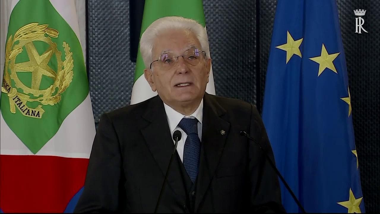Covid, Mattarella: "Ricordiamoci quel che è stato e agiamo tutti con responsabilità"