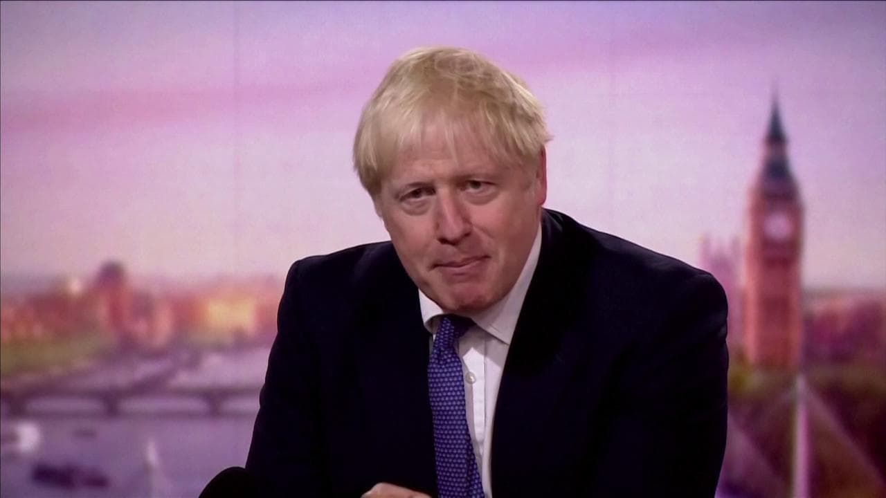 Coronavirus, Boris Johnson mette in guardia: "Strada accidentata fino a Natale e oltre"