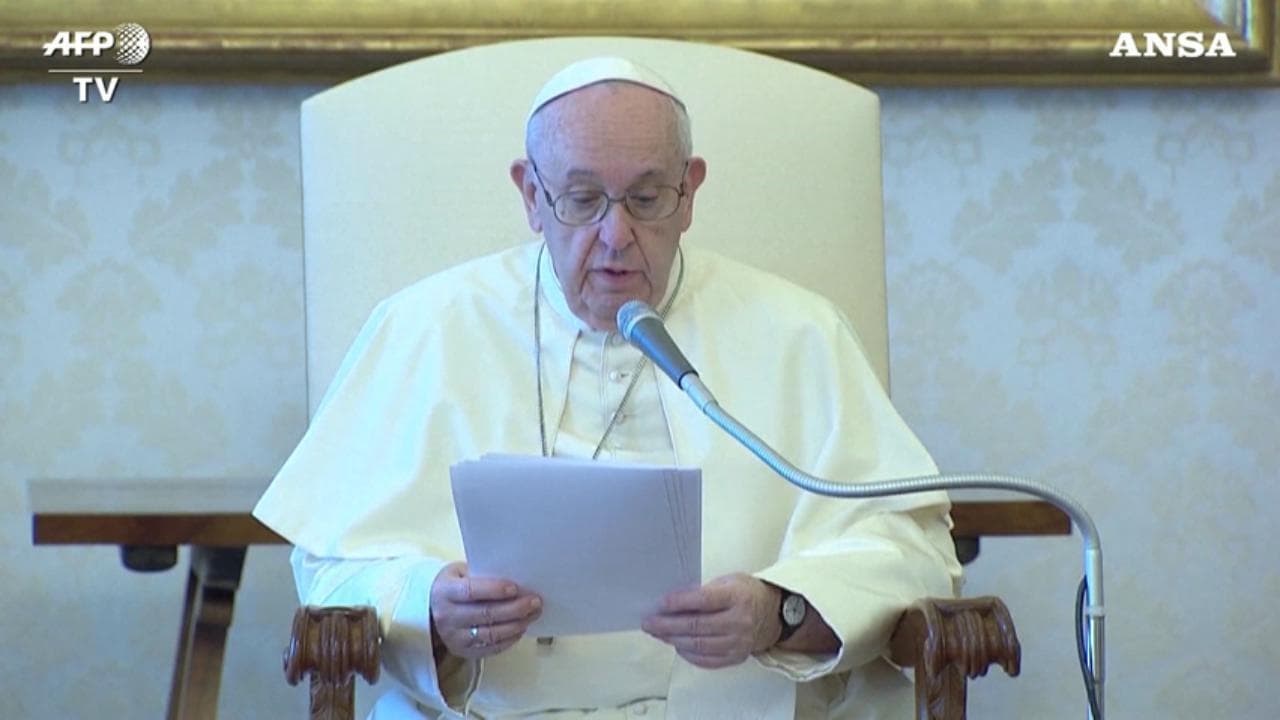 Coronavirus, papa Francesco: "Vaccino sia universale, triste se si desse priorità ai più ricchi"