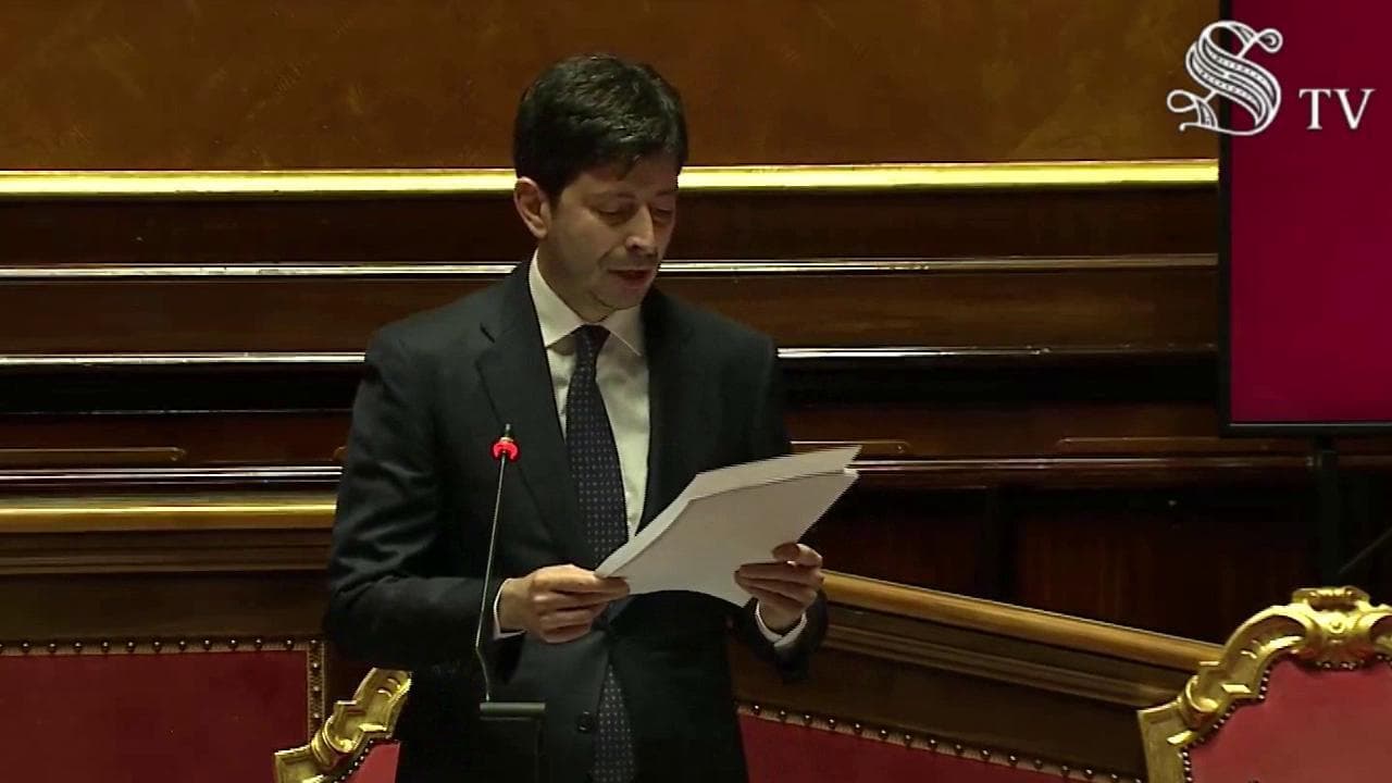 Coronavirus, Speranza: "L'Italia è sulla giusta strada ma non siamo ancora al riparo"