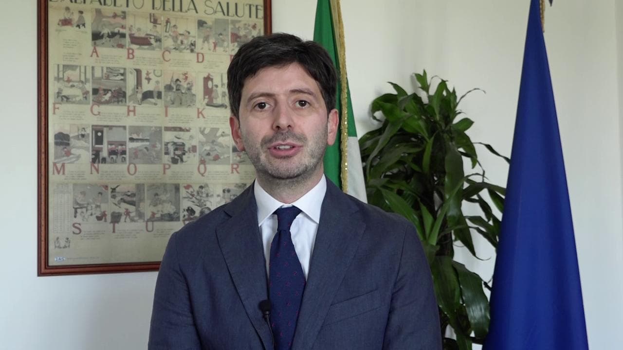 Coronavirus, Speranza: "Divieto d'ingresso in Italia da 13 Paesi a rischio"