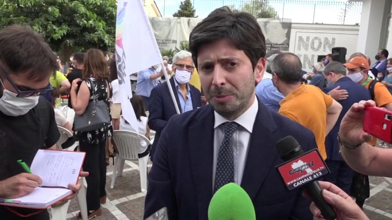 Coronavirus, Speranza: "I focolai continueranno, il virus non è sparito"