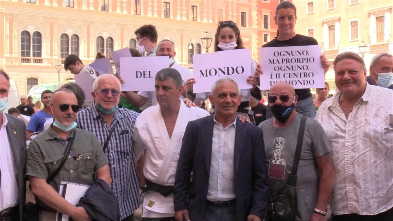 Fase 3, campioni olimpici in piazza a Roma per gli sport di contatto: "Governo ci permetta di ripartire"