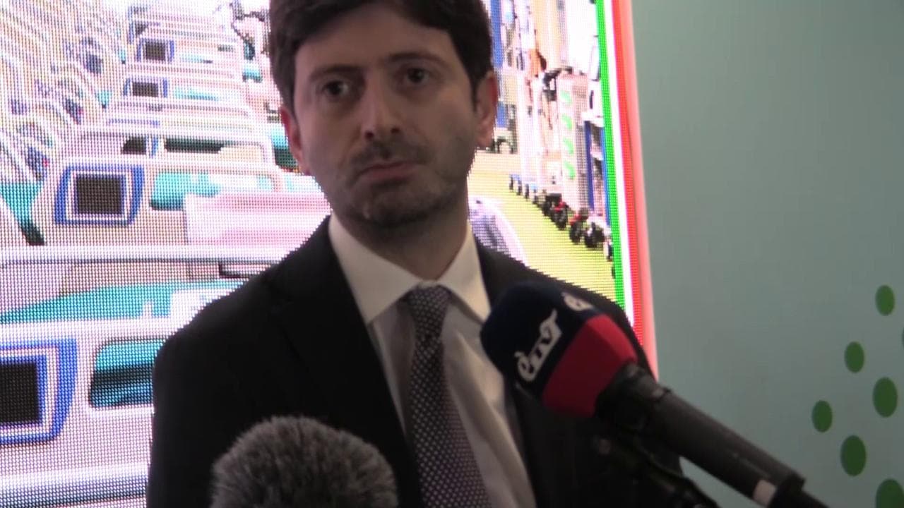 Sanità, Speranza e l'inchiesta di "Repubblica": "Priorità è stata lotta al Covid, ora attenzione su altre patologie"