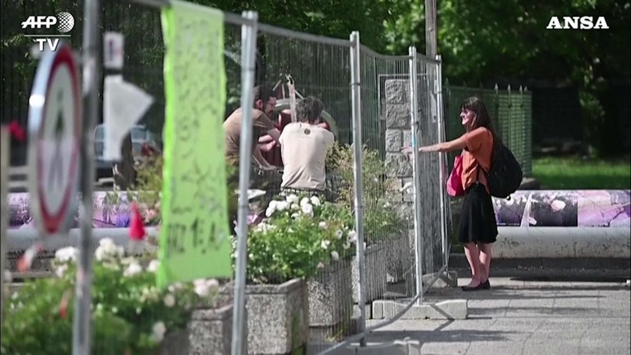 Coronavirus, il lockdown è finito ma Gorizia è ancora divisa in due dalla recinzione
