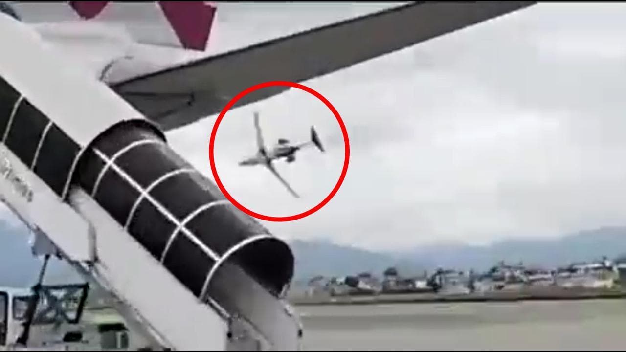 Nepal, aereo precipita al decollo a Kathmandu: le immagini della tragedia