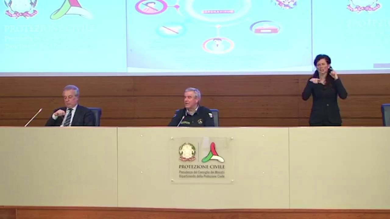 Coronavirus, Borrelli: "Doveroso prevedere prezzo massimo per mascherine"