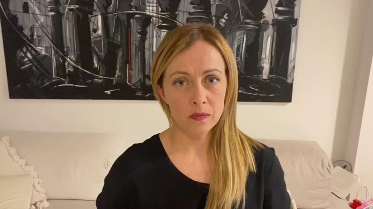Coronavirus, Meloni controbatte a Conte sul Mes: "Una vergogna approfittare dei media per dire menzogne"