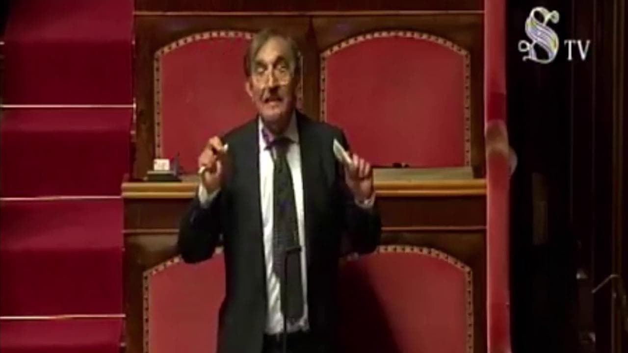 Coronavirus, caos al Senato sul Cura Italia. La Russa contro Presutto (M5S): "Untore, la sua mascherina non va bene"