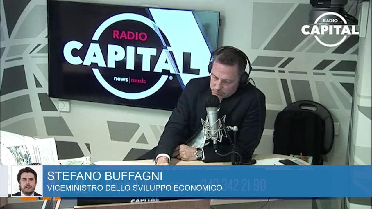 Coronavirus, viceministro Buffagni: "In Lombardia polemiche per farsi notare. Draghi? Conte scelta migliore per il Paese"