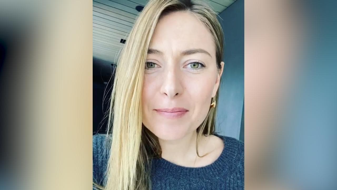 Coronavirus, Maria Sharapova 'regala' il numero di cellulare ai fan: "Scrivetemi, risponderò a tutti"