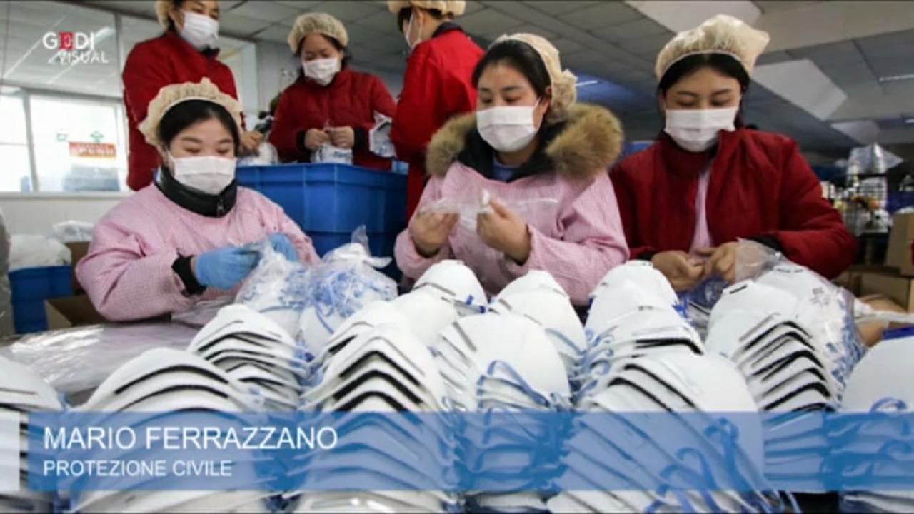 Coronavirus, la Protezione civile all'imprenditore che poteva importare 50 milioni di mascherine: "No grazie, con le chirurgiche siamo a posto"