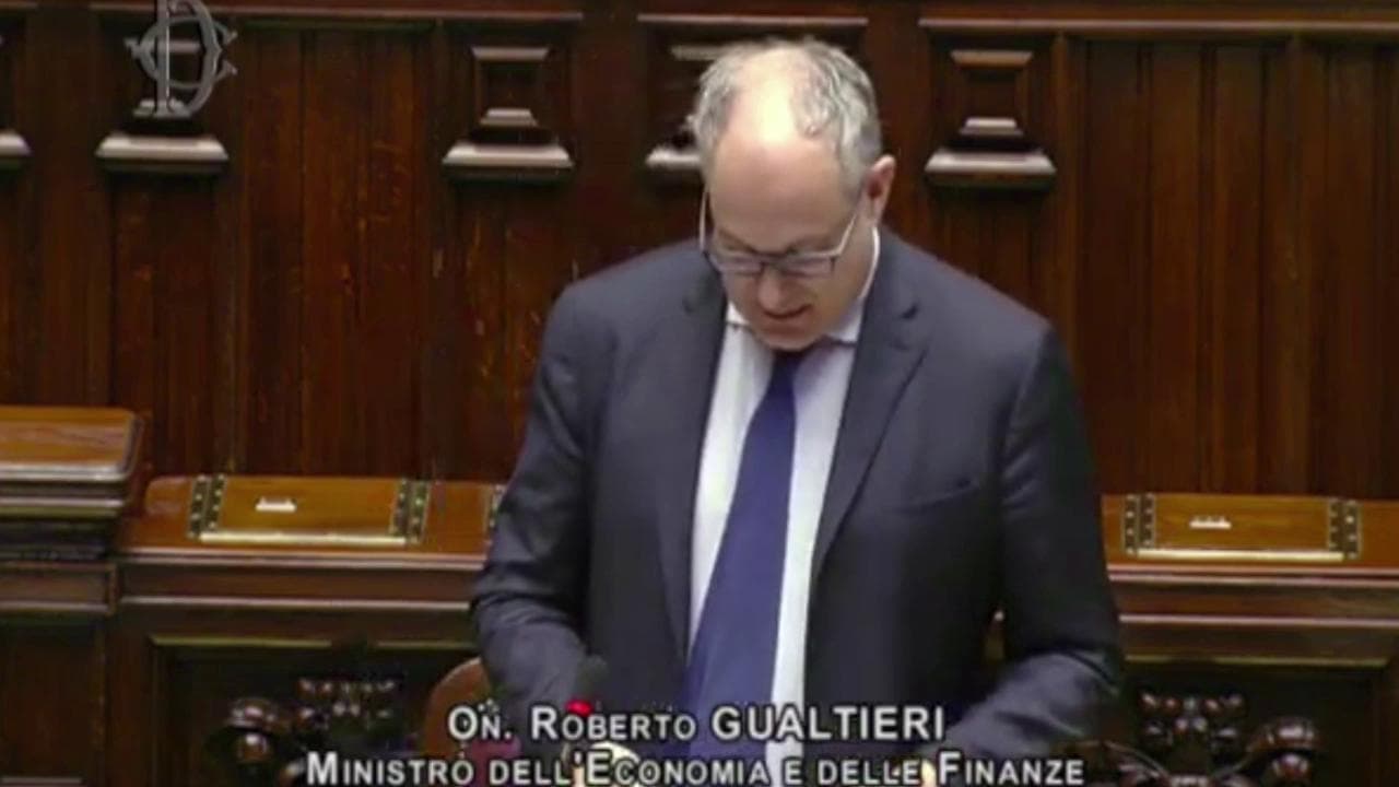 Coronavirus, Gualtieri: "Rafforzeremo misure di liquidità alle imprese"