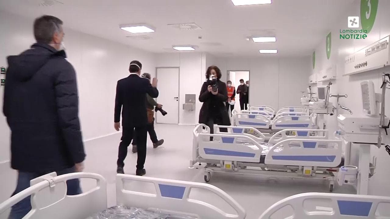 Coronavirus, l'ospedale della Fiera di Milano benedetto da Delpini. "Primi pazienti tra domenica e lunedì"