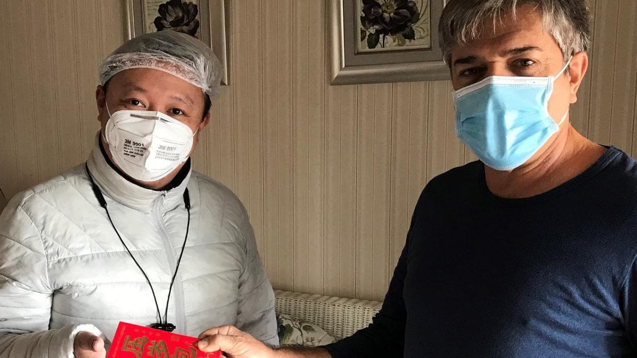 Coronavirus, in due mesi tre volte in quarantena: la storia del pilota brasiliano che lavorava a Wuhan