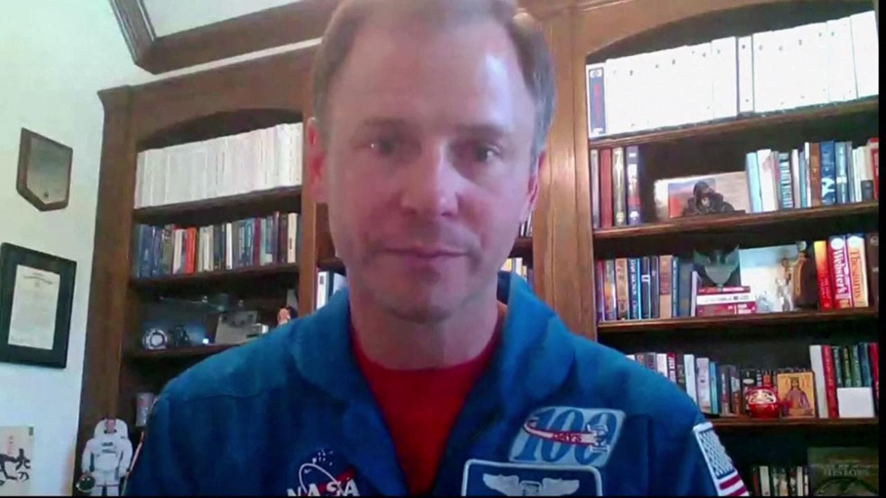 Coronavirus, i consigli dell'astronauta per la quarantena in spazi stretti: "Cercate un angolino per voi stessi, collaborate e comunicate"