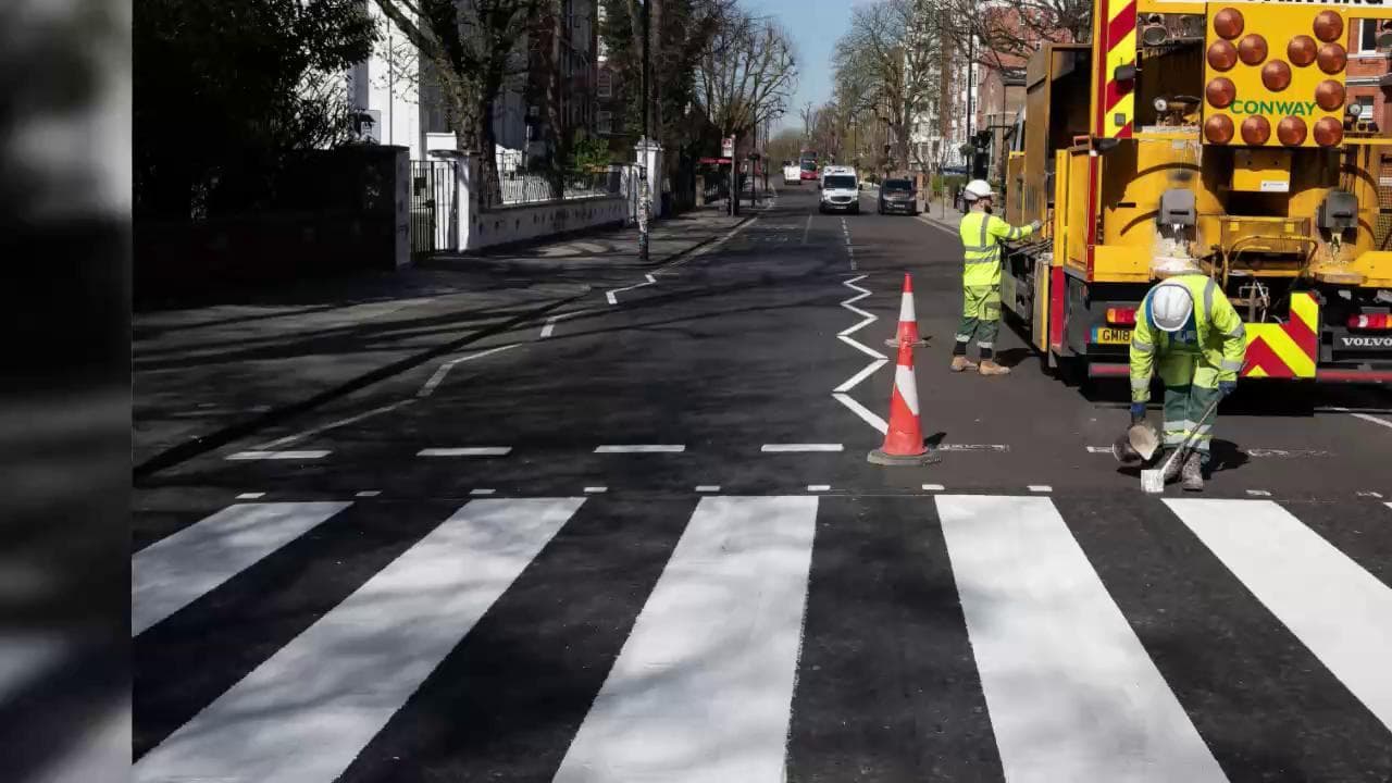 Coronavirus, Londra è deserta: Abbey Road ne approfitta per rifarsi il look