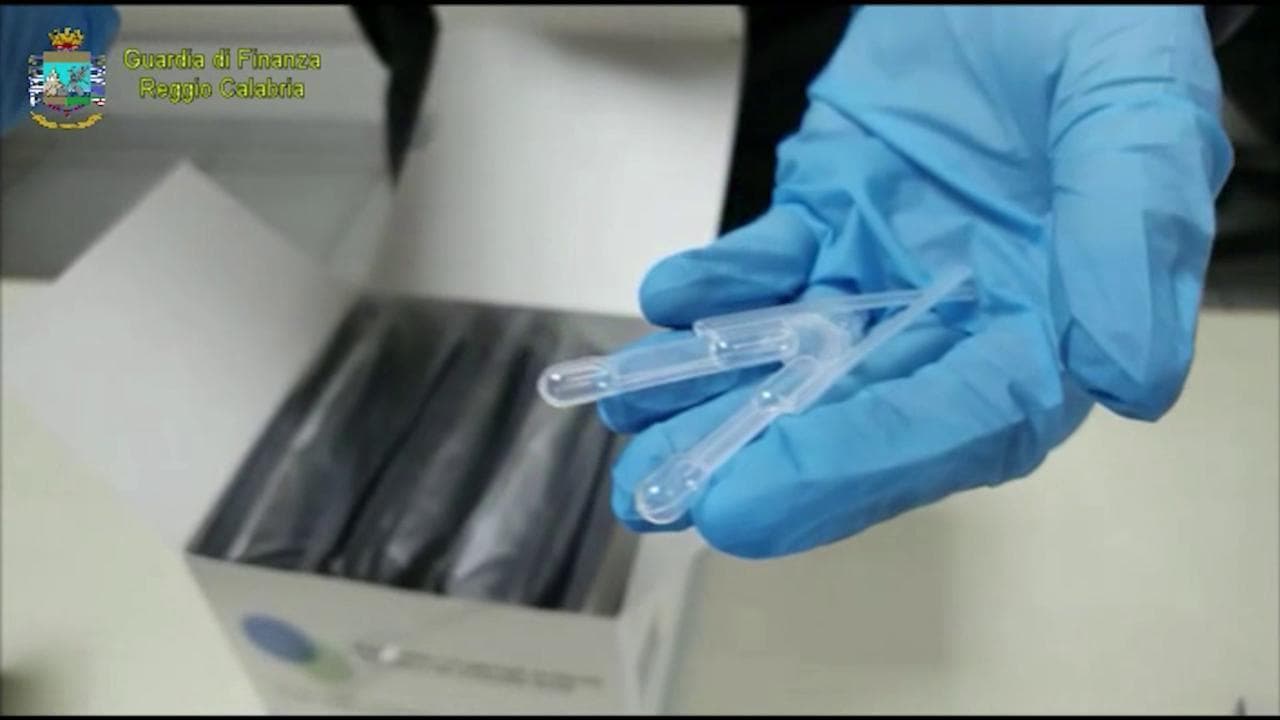 Coronavirus, sequestrati a Reggio Calabria 900 falsi kit per diagnosi COVID-19