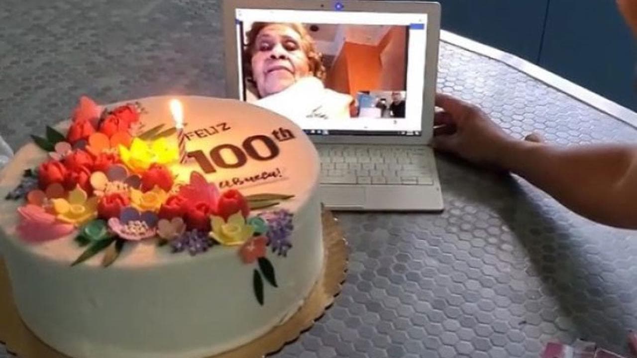 Coronavirus, compleanni a distanza: così si festeggia in isolamento