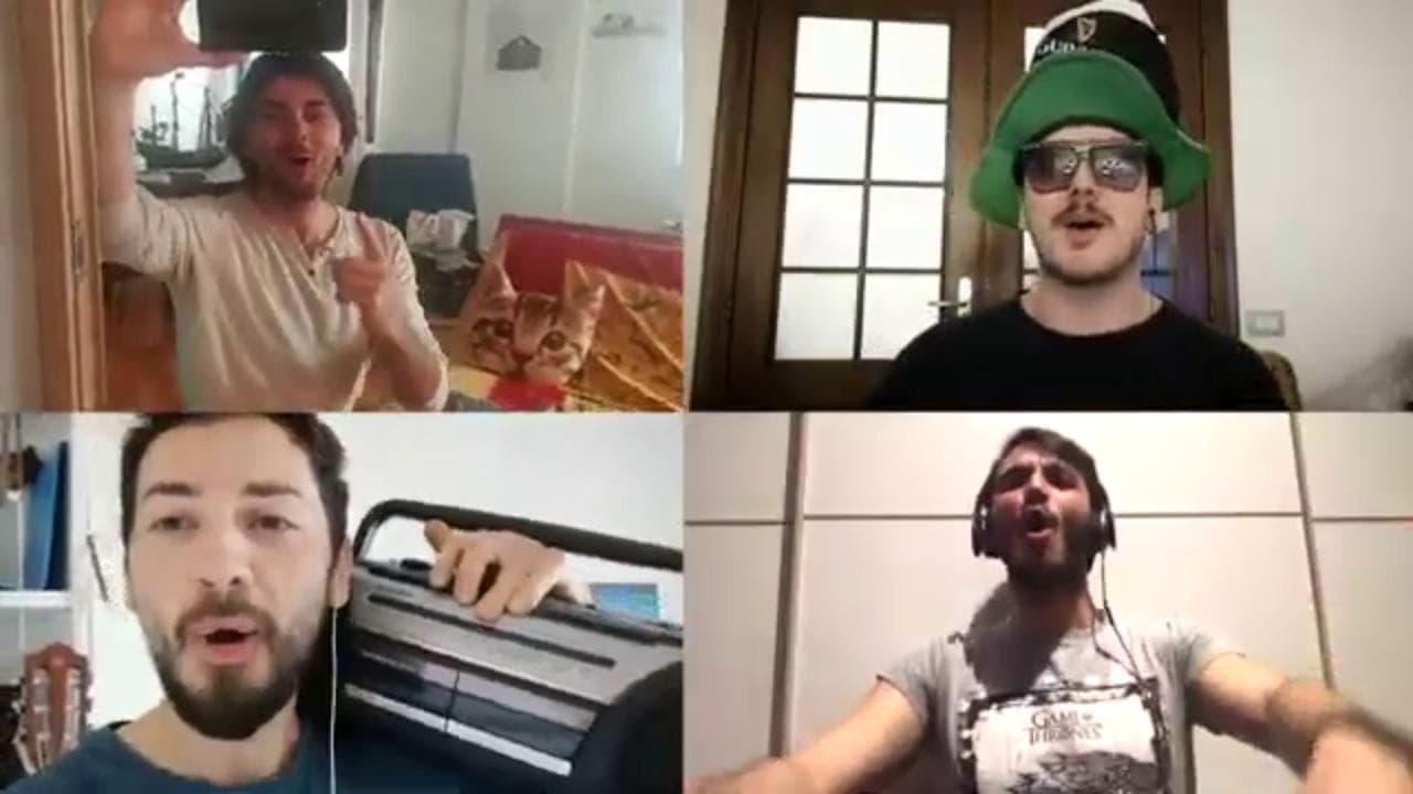 Coronavirus, il coro gospel si esibisce a distanza: l'esecuzione a cappella è da applausi