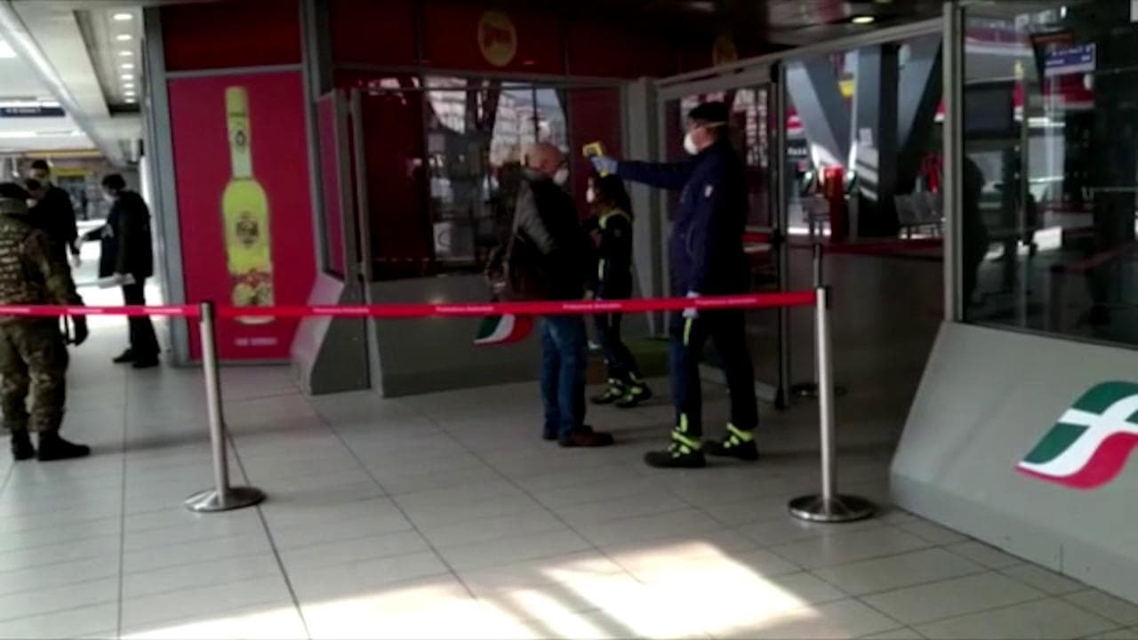 Coronavirus, controlli nelle stazioni ferroviarie: misurata la temperatura ai passeggeri