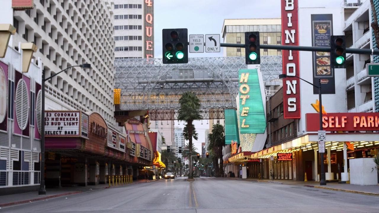 Coronavirus, chiusi hotel e casinò: Las Vegas sembra una città fantasma