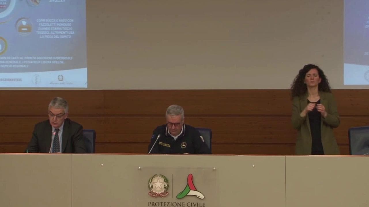 Coronavirus, Brusaferro (Iss): "Più decessi in Italia? Nel nostro Paese età media elevata"