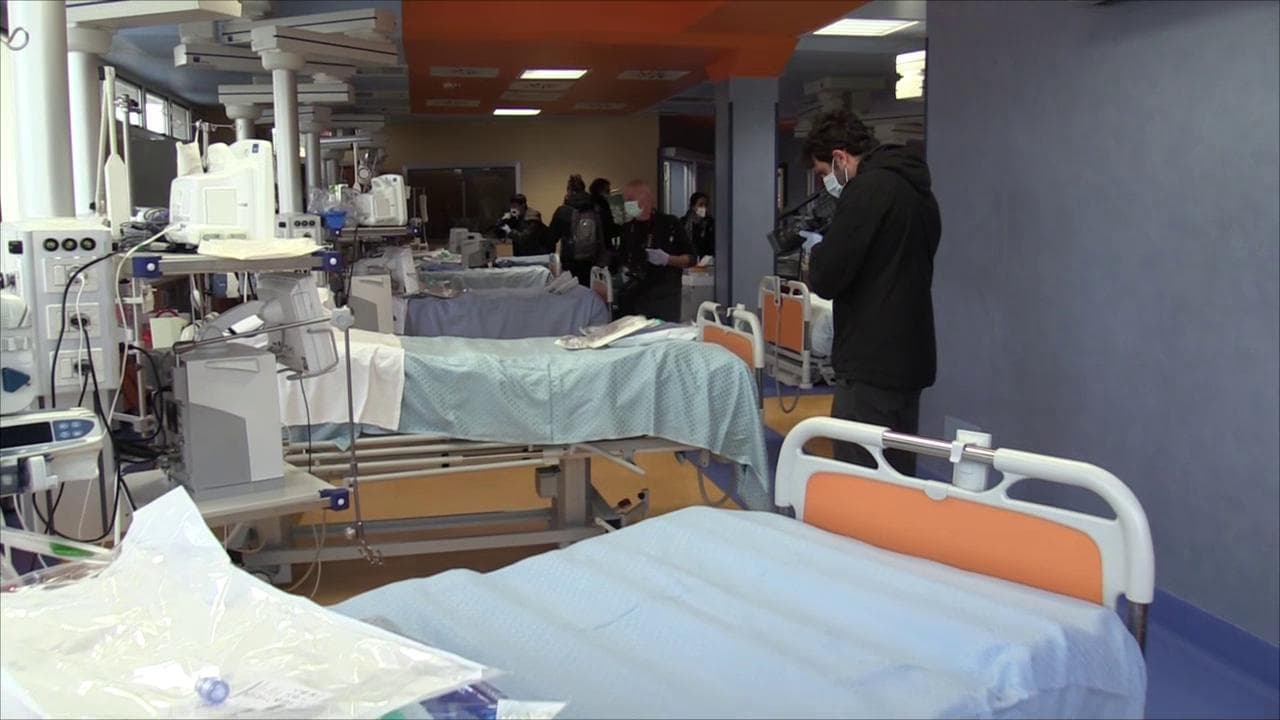 Coronavirus, nel nuovo Covid Hospital di Roma: "Siamo in guerra, qui cureremo anche chi viene da fuori"