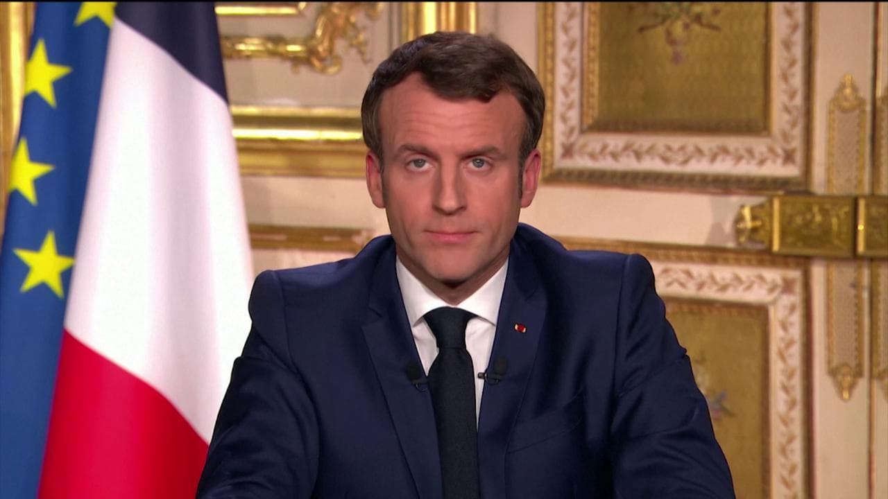 Coronavirus, Macron: "La Francia è in guerra, il nemico è invisibile ma avanza"