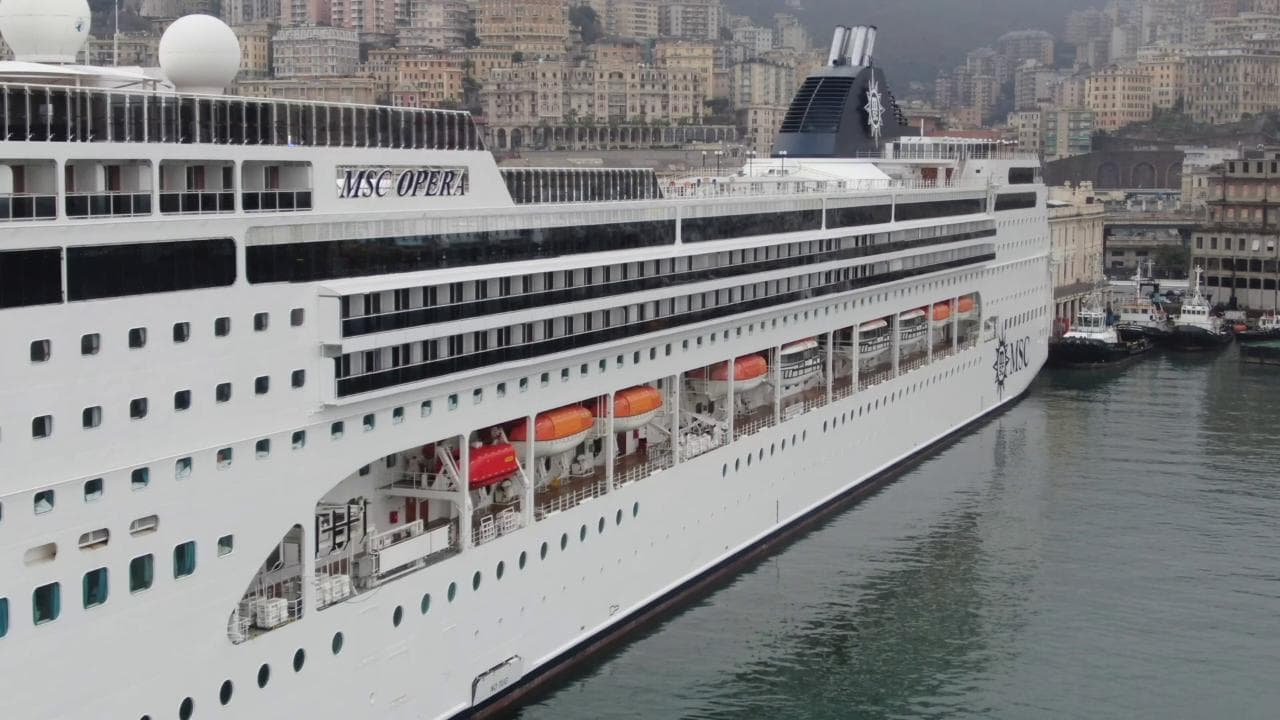 Coronavirus, a Genova la nave da crociera MSC Opera che potrebbe diventare un ospedale