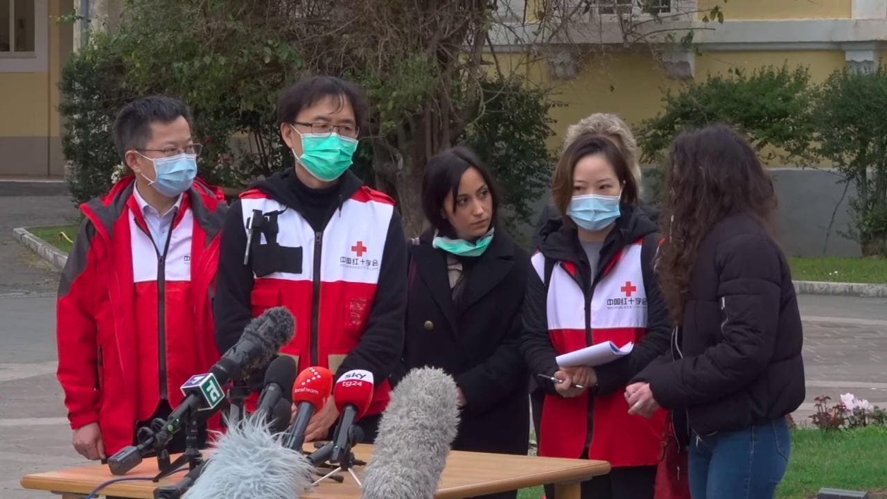 Coronavirus, team medici cinesi allo Spallanzani: "Ottimo lavoro dei colleghi italiani"
