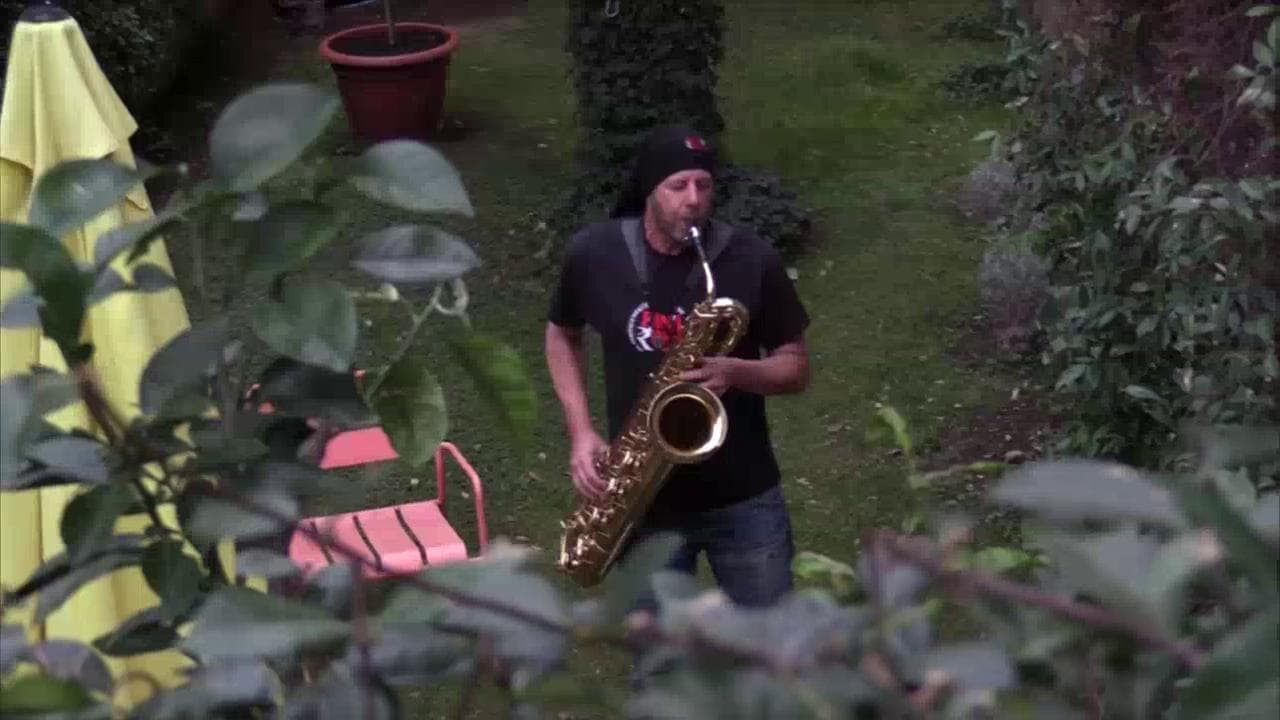 Coronavirus, band, terrazzi e finestre: a Roma il flash-mob musicale si fa da casa