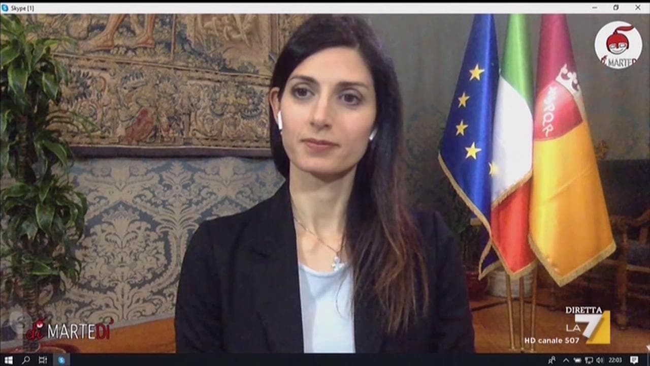 Coronavirus, Virginia Raggi: "Sono vicina alle persone che stanno perdendo un lavoro in nero"