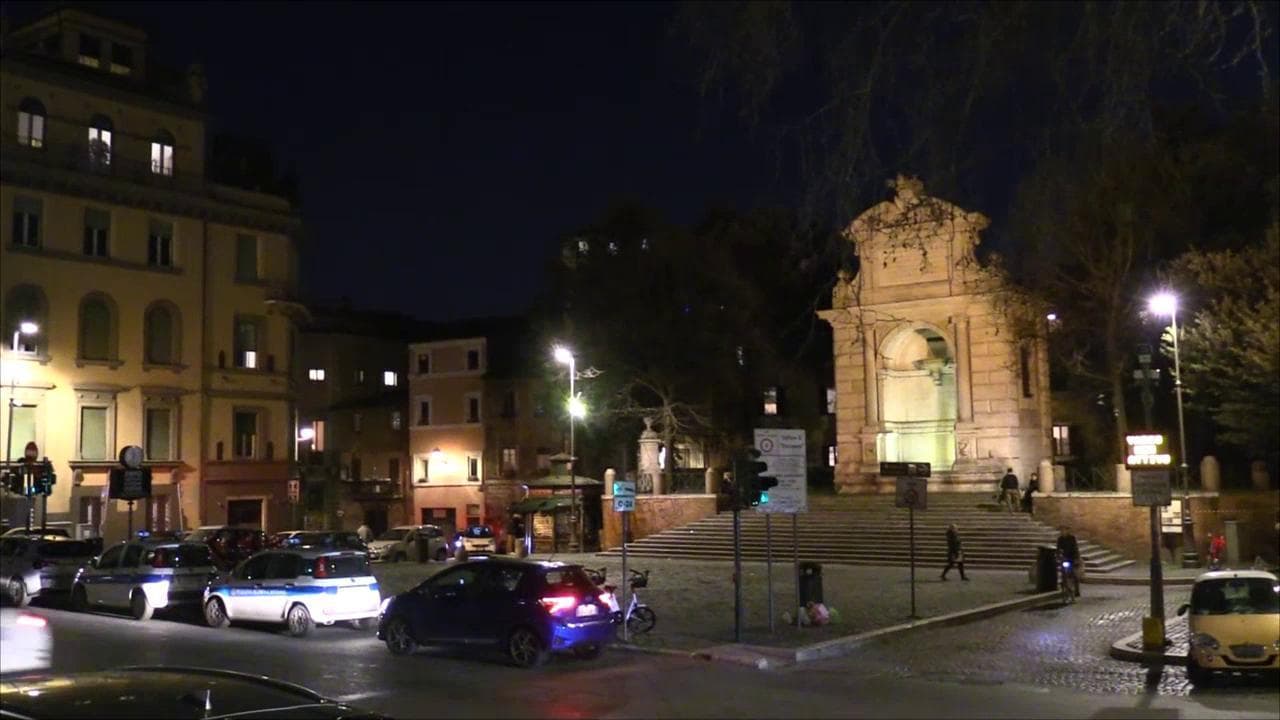 Coronavirus, bar e ristoranti chiudono alle 18: a Roma le zone della movida sono deserte