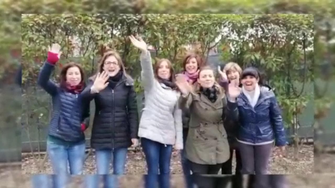 Coronavirus, il videomessaggio delle maestre di Legnano: "Bimbi combattete il virus con la felicità"