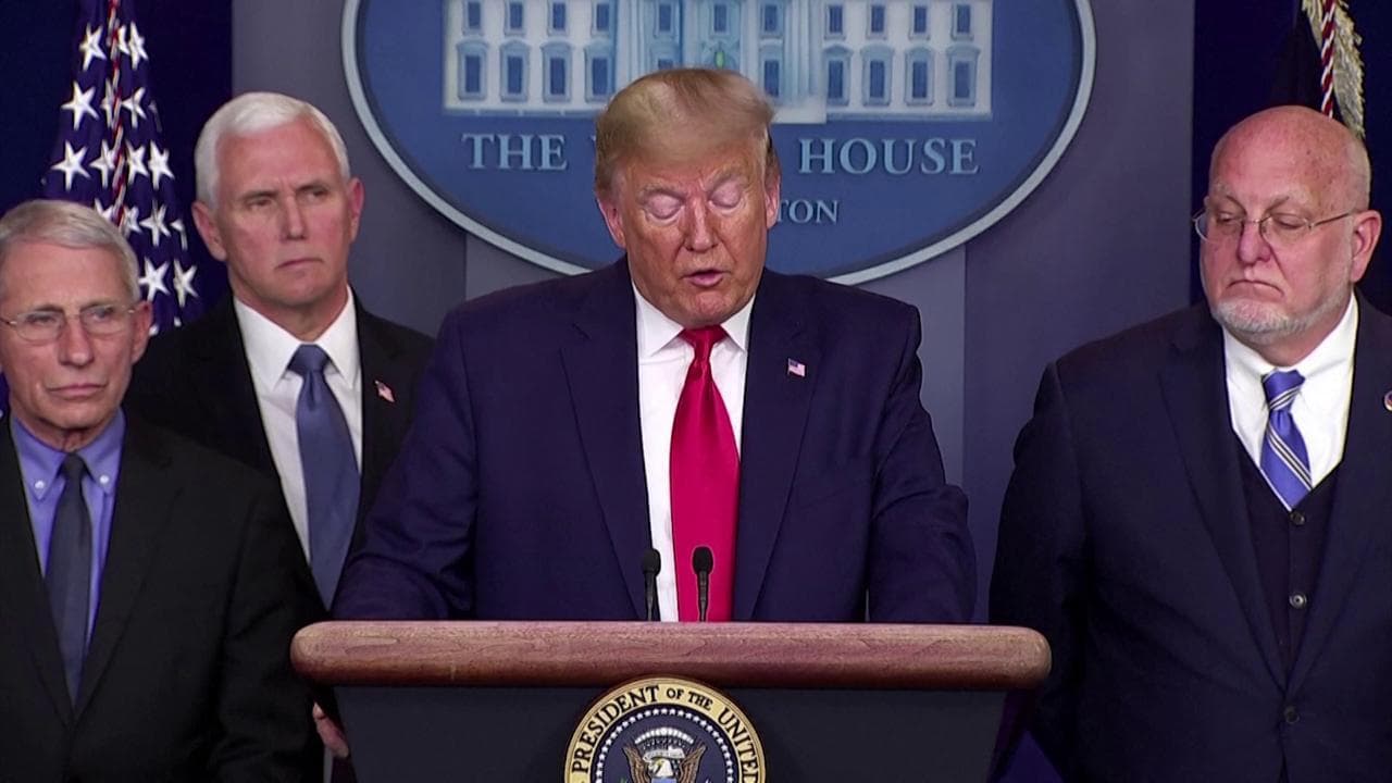 Coronavirus, Trump: "Niente panico". Pence: "Non andate in alcune regioni italiane"
