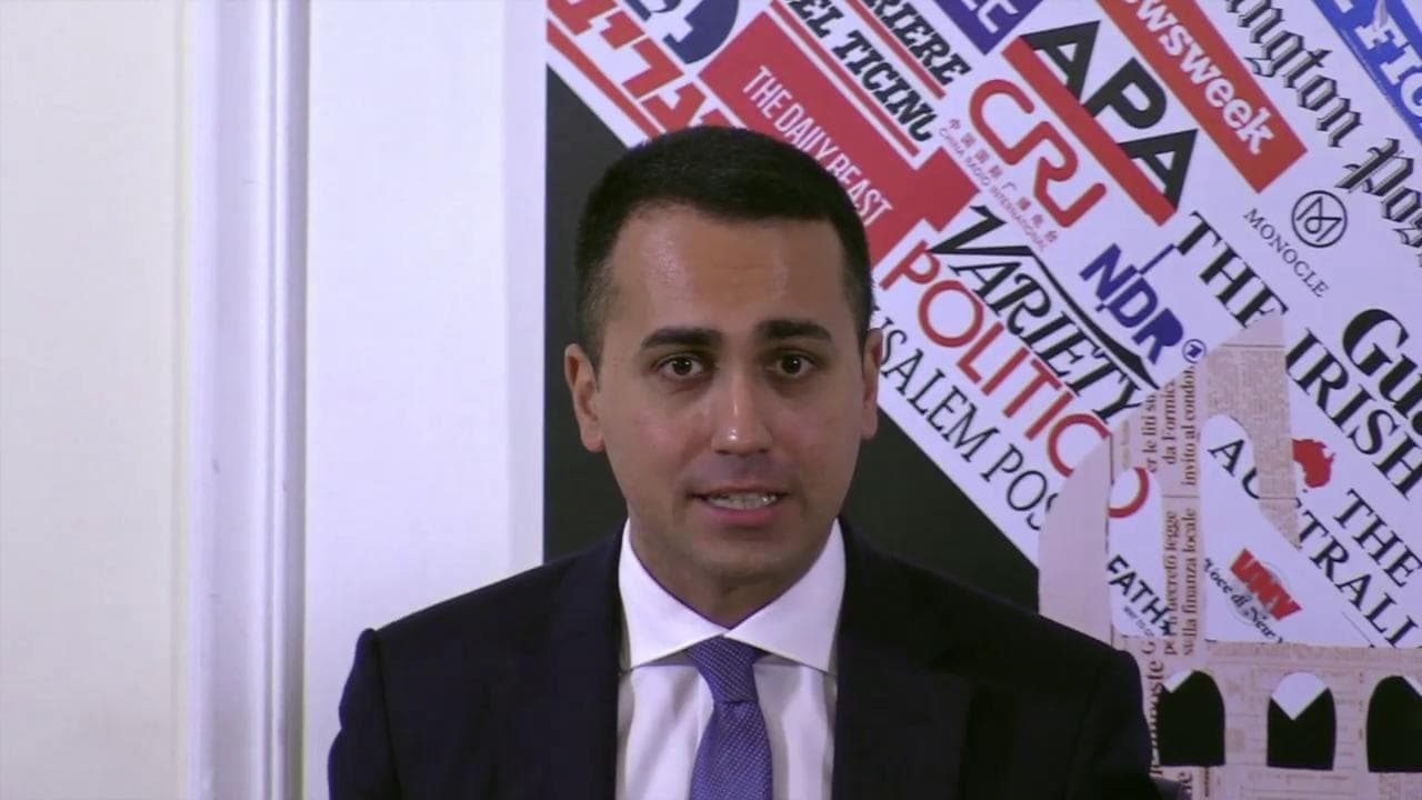 Coronavirus, Di Maio: "In Italia i focolai sono solo due, coinvolto 0,1% comuni. Ingiustificato timore paesi esteri"
