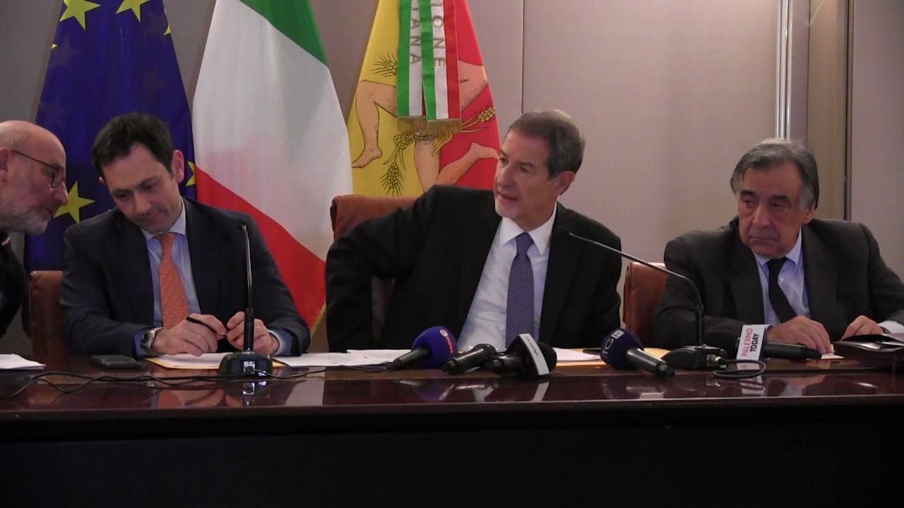 Coronavirus, il governatore della Sicilia Musumeci: "Migranti in quarantena sulle navi"
