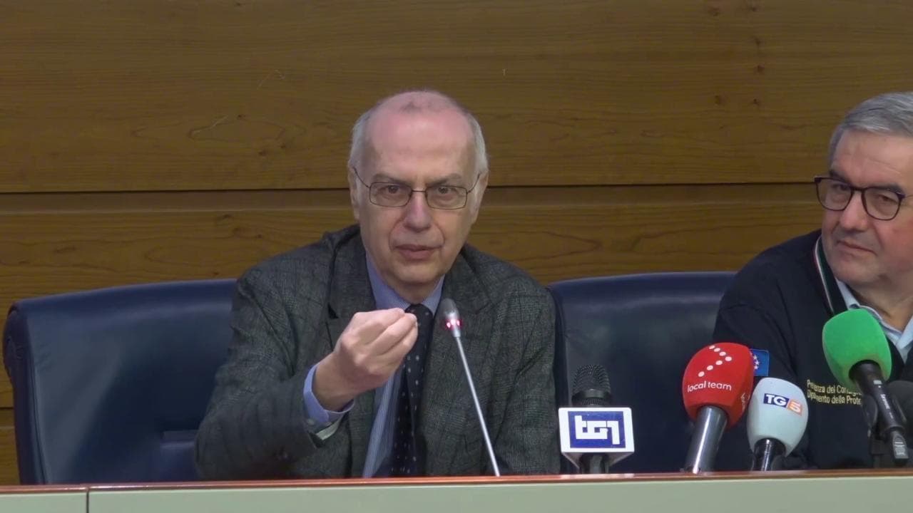 Coronavirus, Rezza (Iss): "Il virus in circolo 1-2 settimane prima del caso indice. Focolai abbastanza circoscritti"