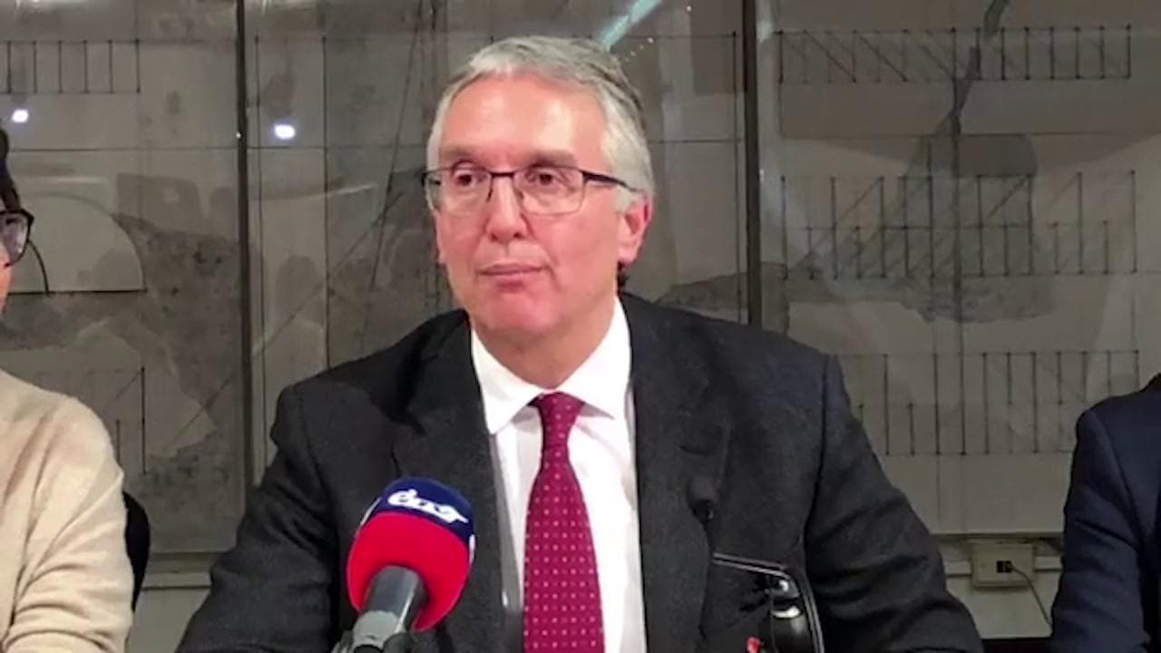 Coronavirus, la Regione Marche annuncia chiusura scuole: Conte chiama e annulla tutto