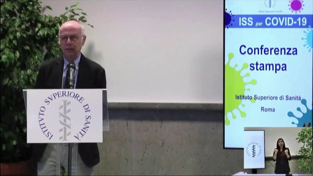 Coronavirus, Rezza (Iss): "Con riaperture c'è rischio ripresa contagi. Quindi distanziamento sociale e intervento immediato su focolai"