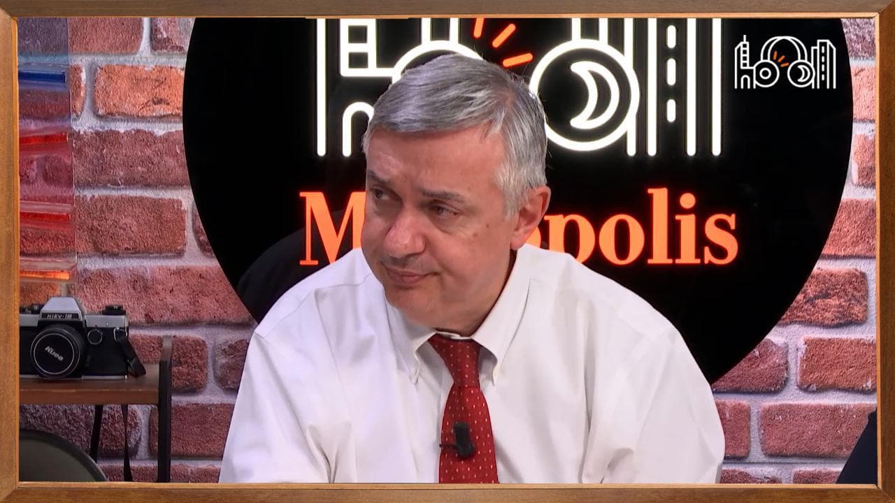 Metropolis/485 - Meloni vs Repubblica, Molinari: "Così la premier trasforma la democrazia in un combattimento tra galli"